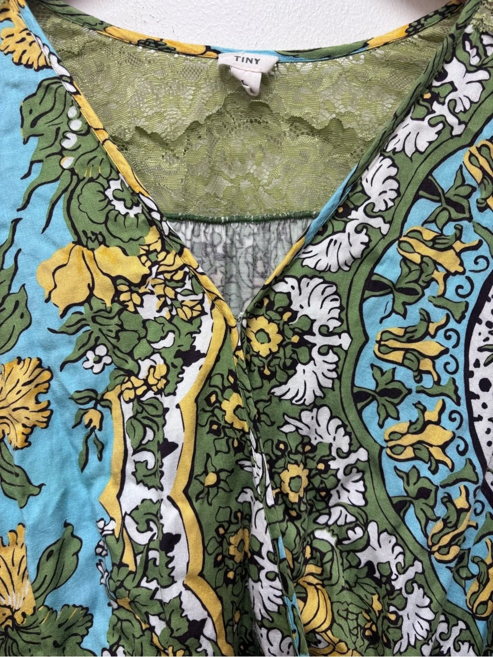 Tiny Anthropologie Long Sleeve Printed V Neck Top